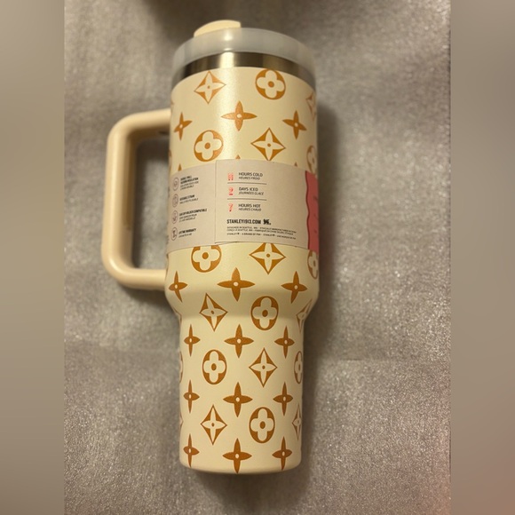STANLEY flowstate quencher tumbler - Picture 2 of 6